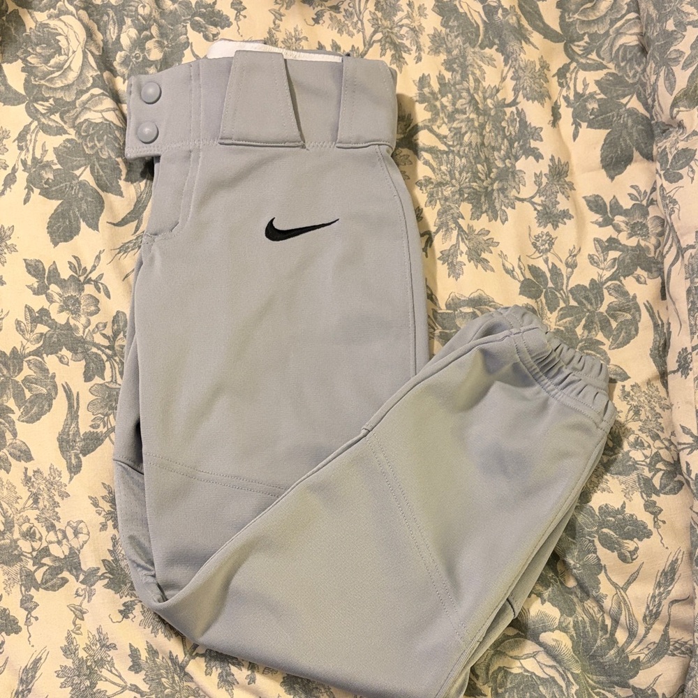 Nike Kids Light Gray Casual Bottoms